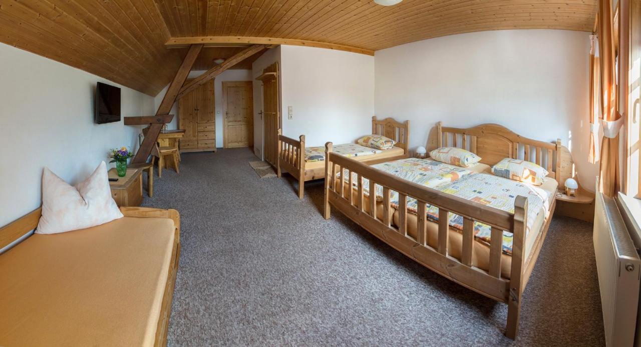Am Roten Hammer I Gasthof Und Pension Oberwiesenthal Exterior photo